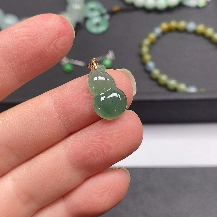 颈饰未镶嵌翡翠葫芦