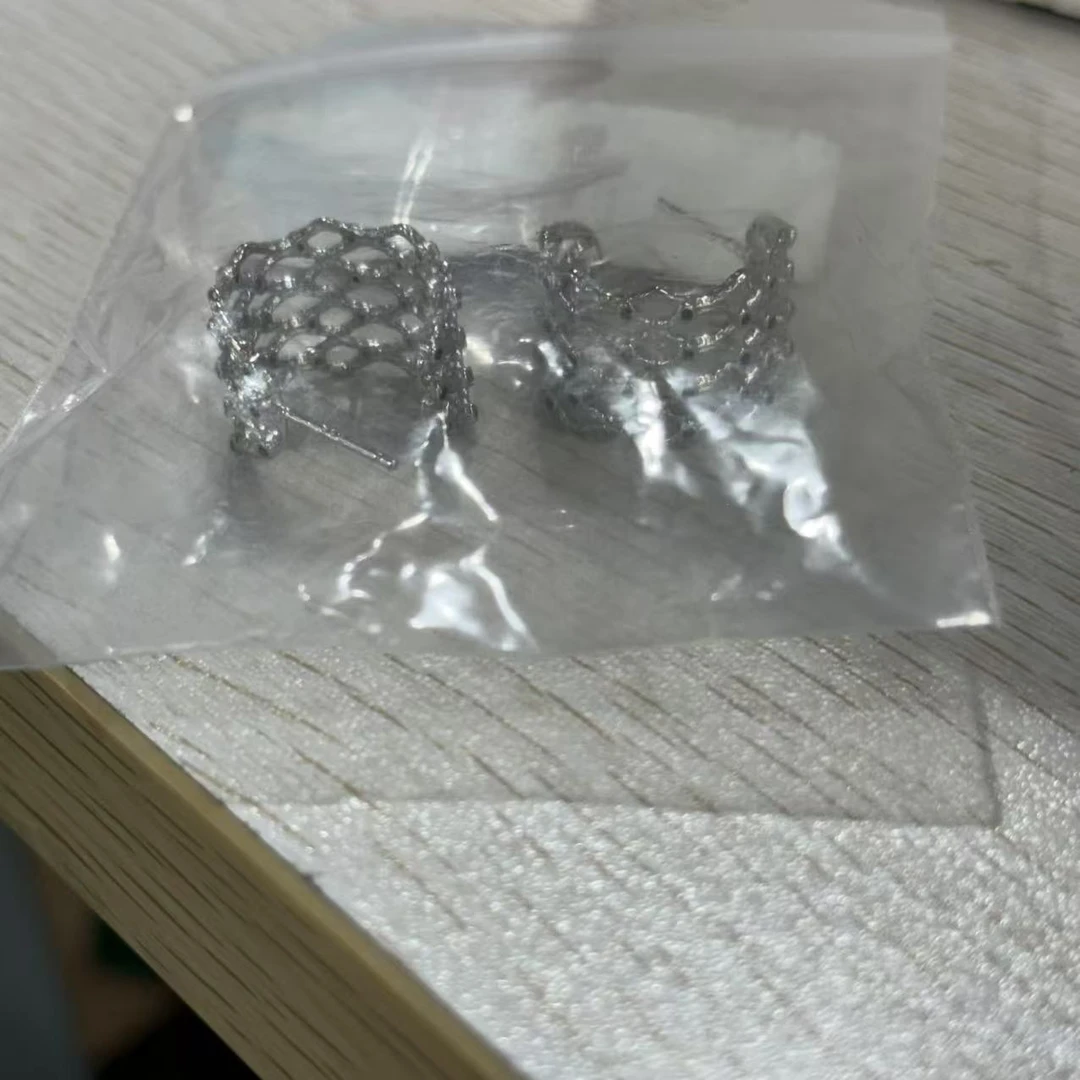925银合成锆石耳饰 个性轻奢小众镂空简约耳环 CP38XXSS-21934