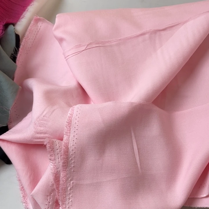 天丝（莱赛尔纤维）浅粉天丝亚麻2米