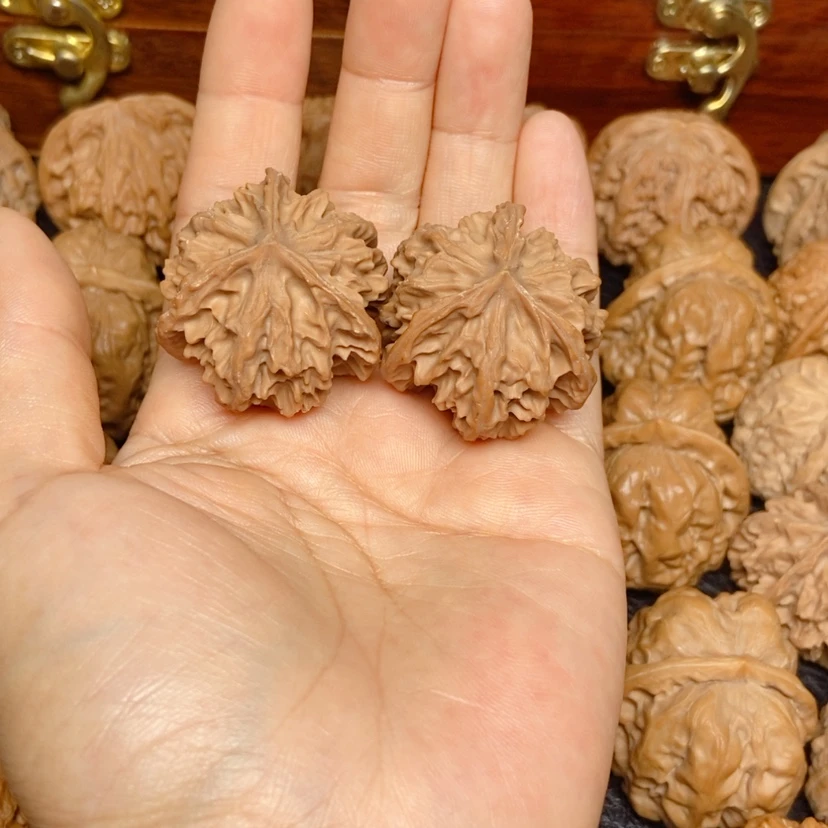 【闪购商品】吊坠文玩核桃君*南三棱35