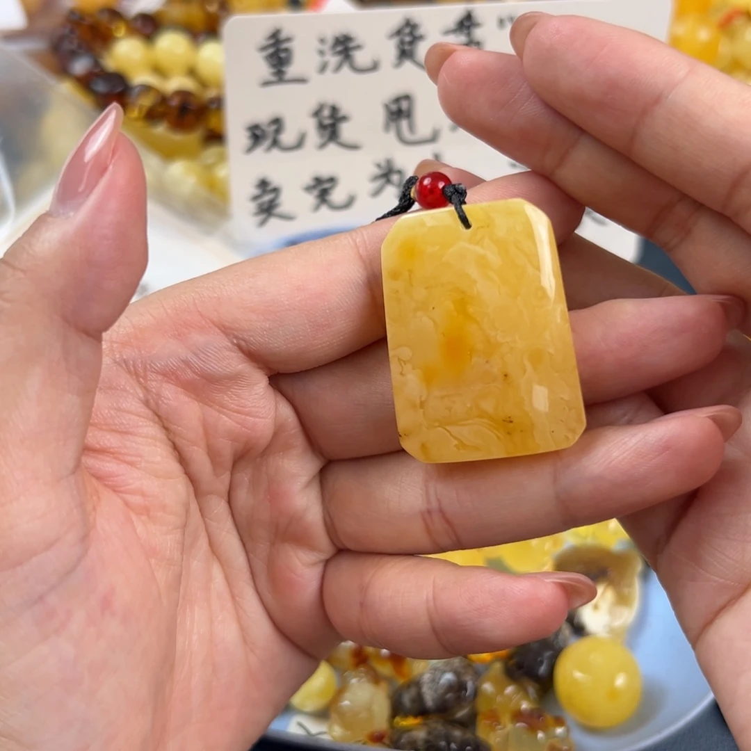 琥珀未镶嵌珠宝奇石