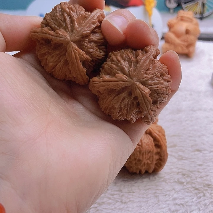 把件文玩核桃Ş****三棱