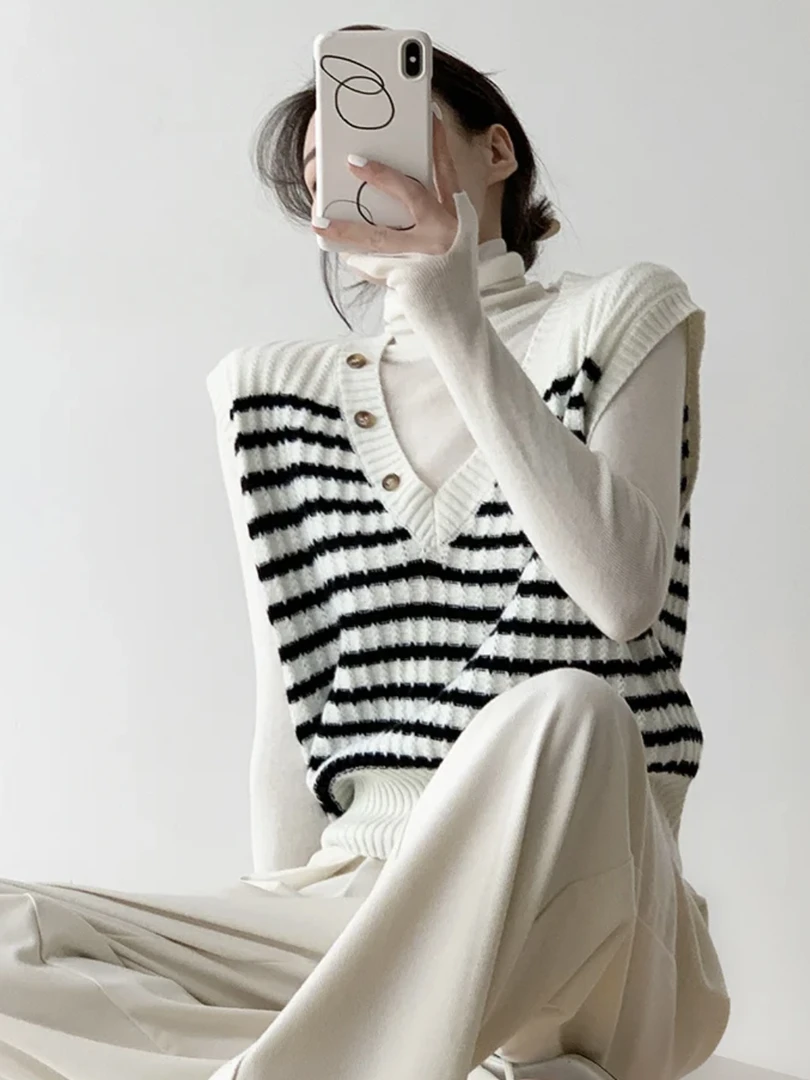 高级感撞色黑白条纹毛针织马甲背心女内搭无袖上衣外穿9800