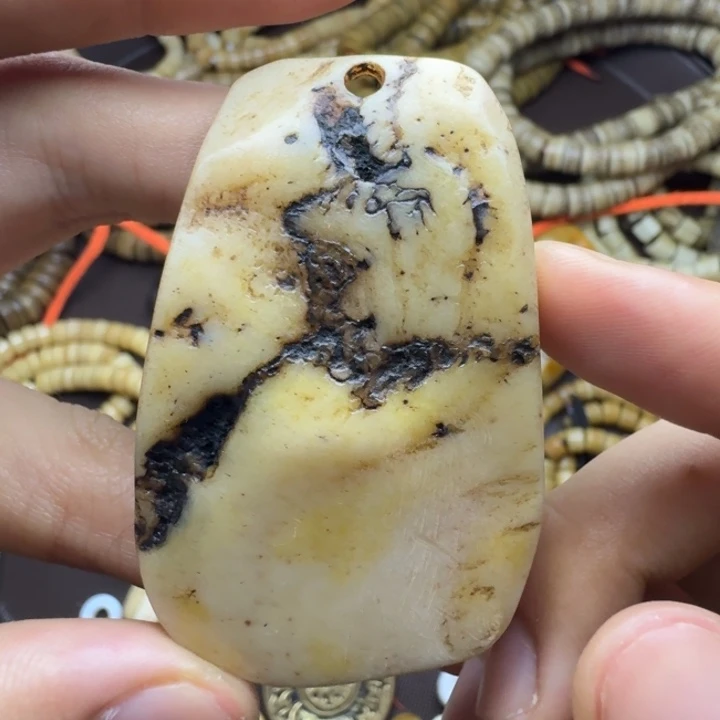 玻璃颈饰是你的错啊哈哈哈哈哈哈哈