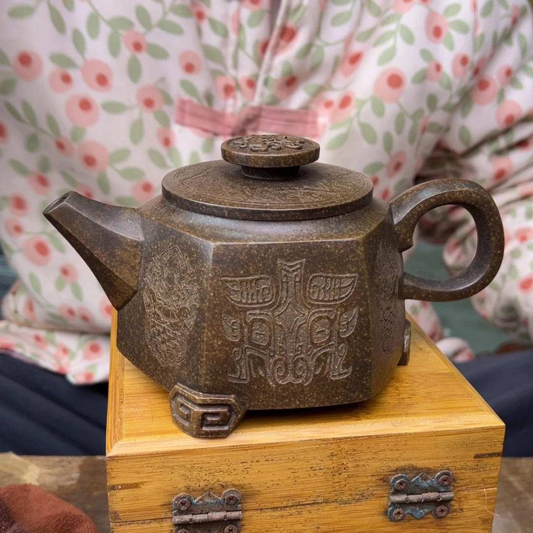 紫砂茶壶宜兴紫砂艺术