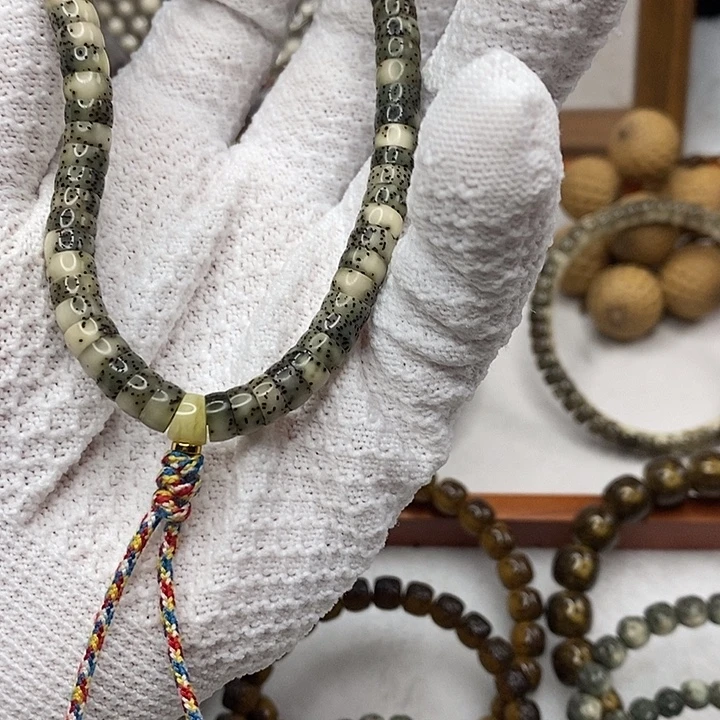 星月菩提吊坠卡7藏切手持