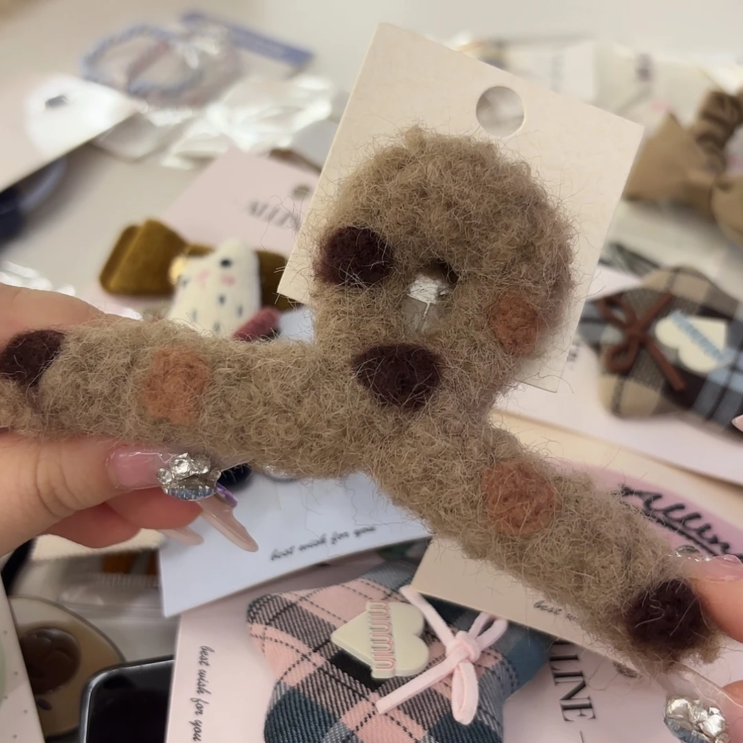 皮质铁合金发饰发夹