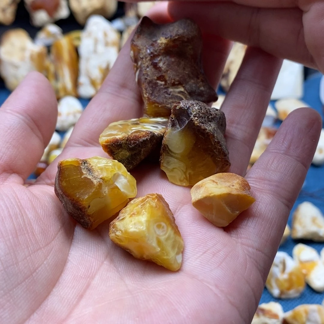 定制琥珀未镶嵌巴**爷蜜蜡