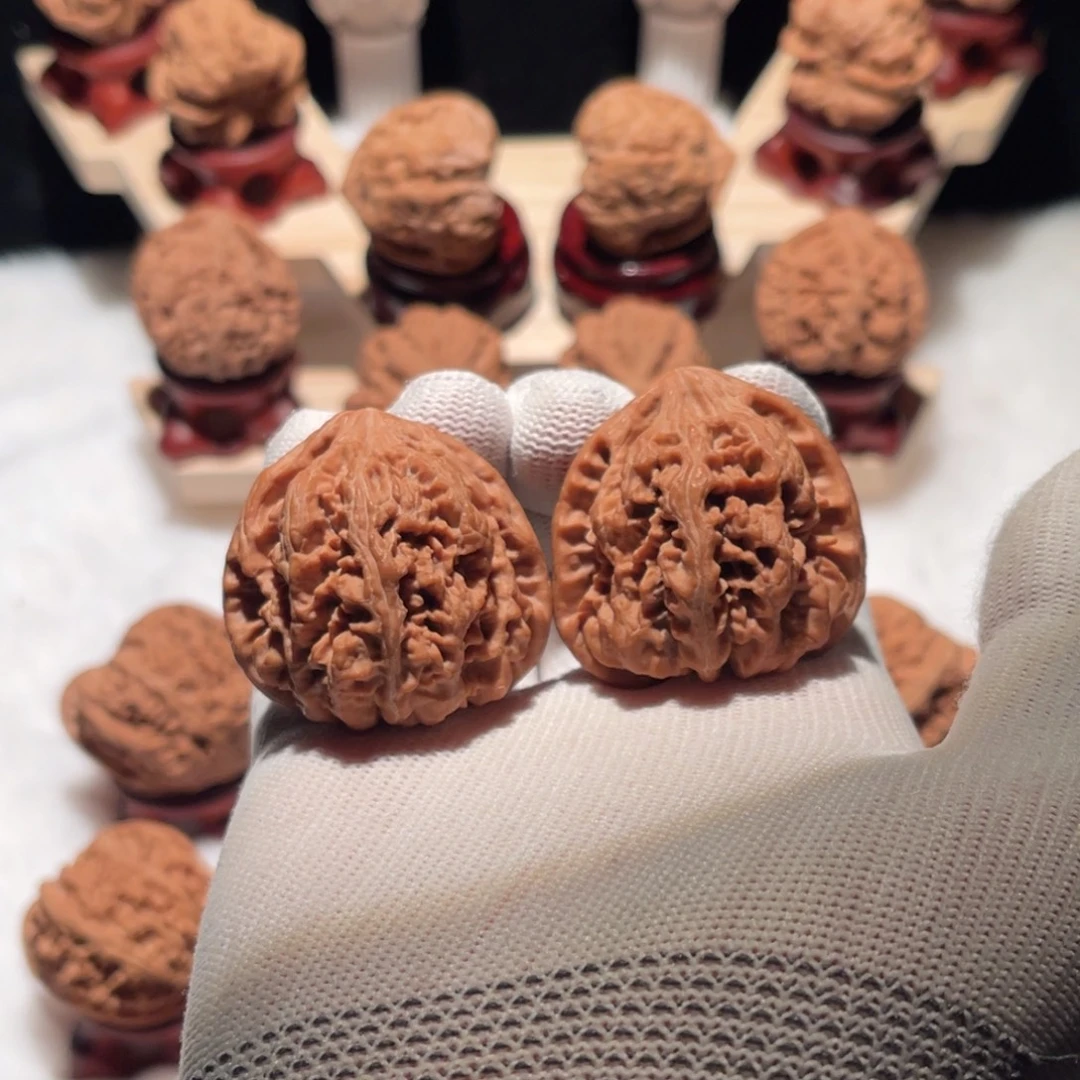 吊坠文玩核桃三角大粗筋核桃尺寸42