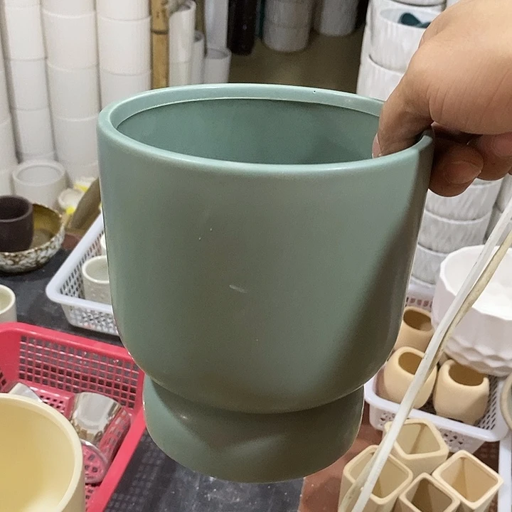 摆件陶陶盆有孔 瑕疵介意勿拍