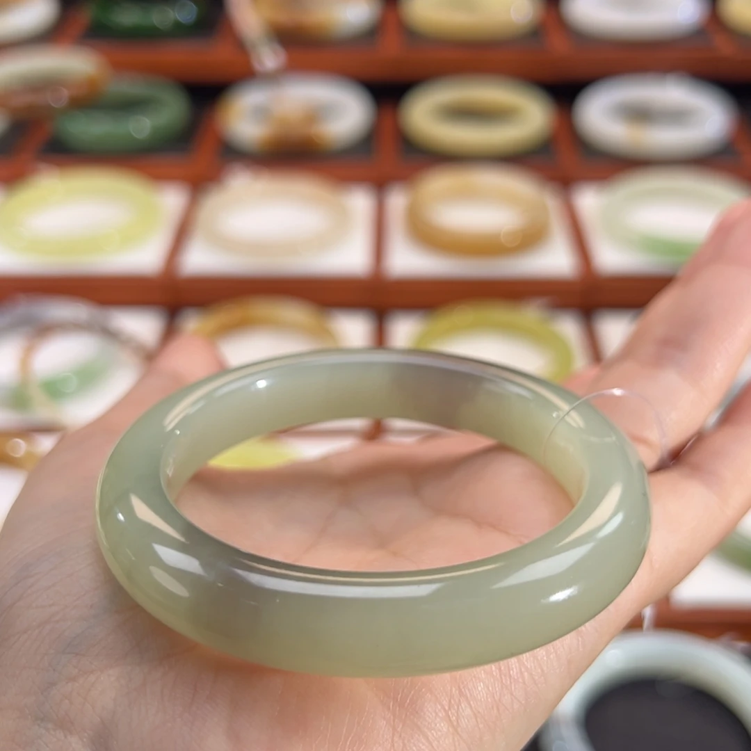 和田玉未镶嵌手镯晴绿冰紫