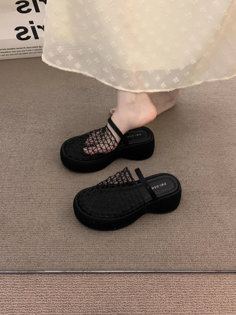 内增高高跟镂空黑色透气包头凉鞋女夏季镂空小个子松糕勃肯半拖鞋