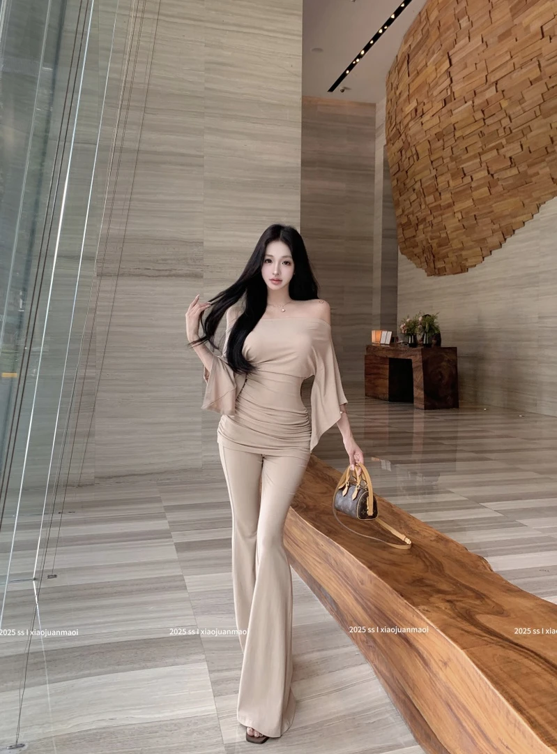 慵懒极简感气质修身蝙蝠袖一字肩收腰上衣+显瘦喇叭长裤两件套