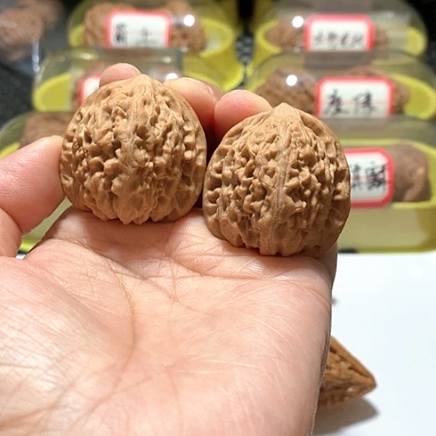 吊坠文玩核桃蛮王