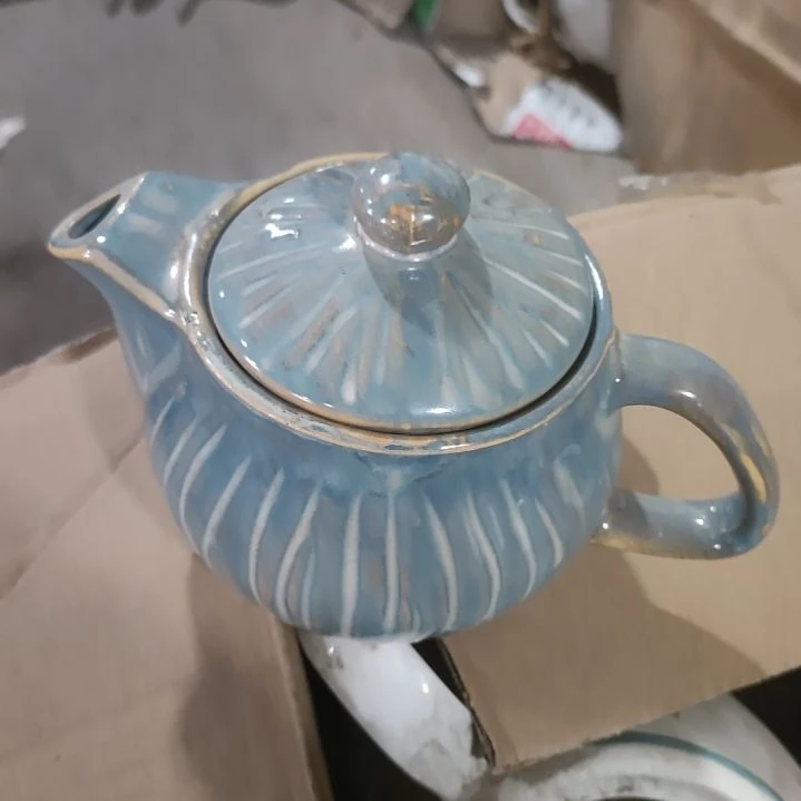 摆件陶瓷盘子碗啥都有