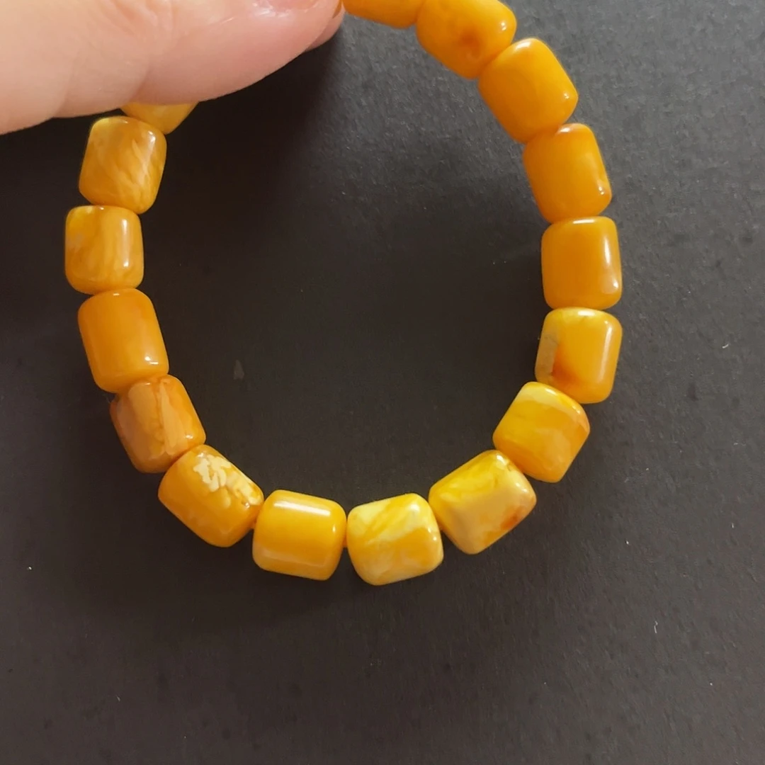 未镶嵌颈饰琥珀手串