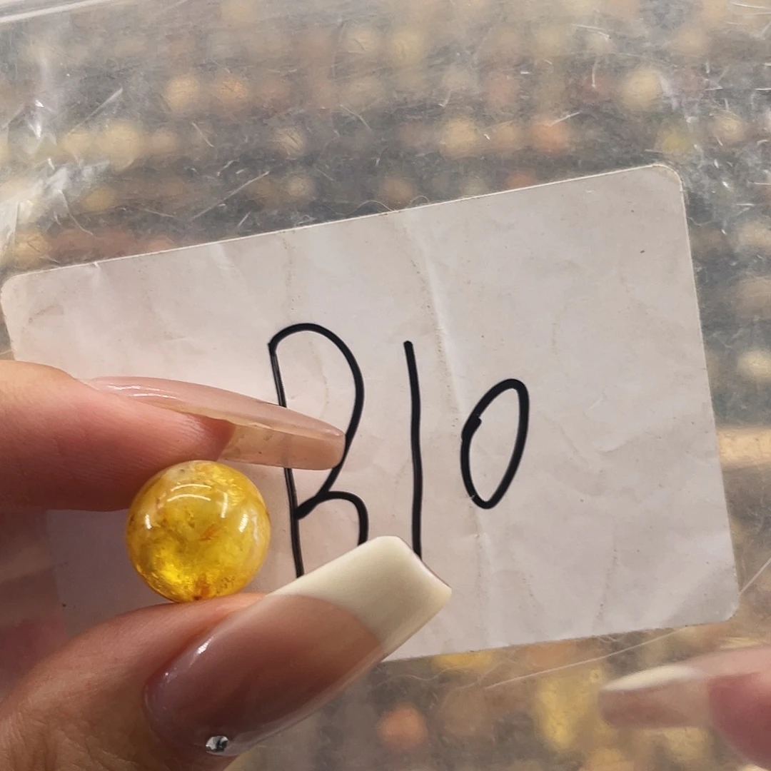 琥珀未镶嵌裸石11.8福利