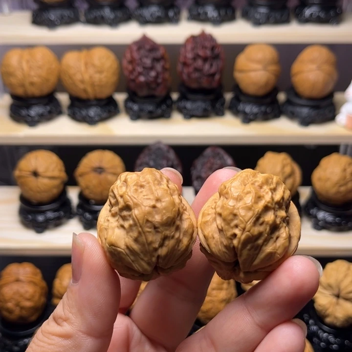 文玩核桃吊坠41w金玉满堂