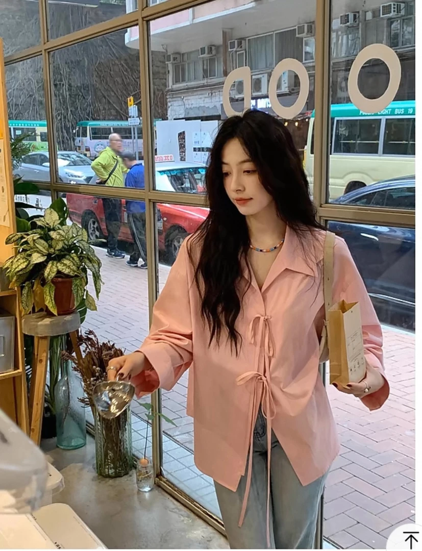 设计感翻领蝴蝶结系带衬衫女春季小众气质上衣