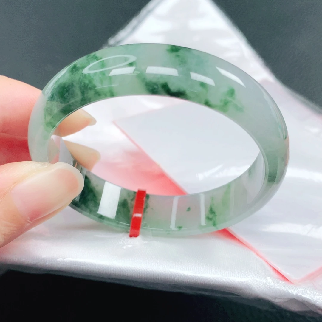 翡翠未镶嵌手镯48圈