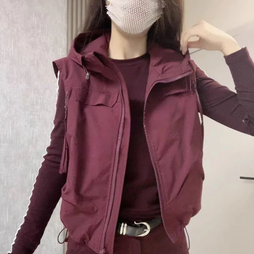 2025新款欧货时尚纯色连帽马甲女百搭拉链开衫抽绳马夹外套带口袋