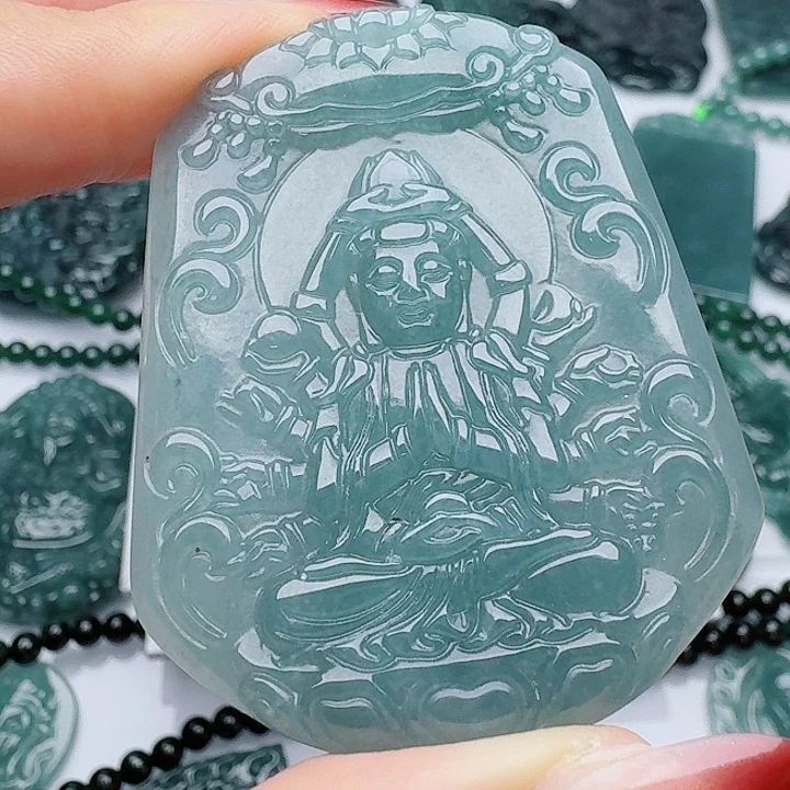 翡翠未镶嵌颈饰1111