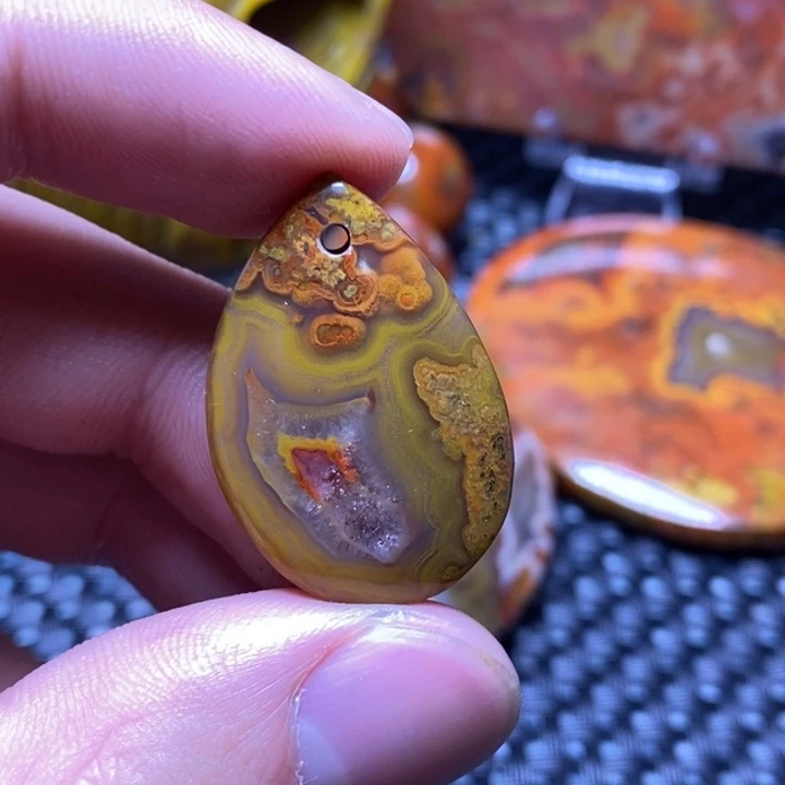 玛瑙/玉髓颈饰未镶嵌