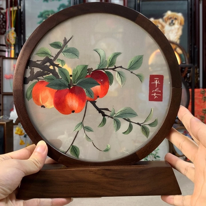 木精品苏绣实木摆件