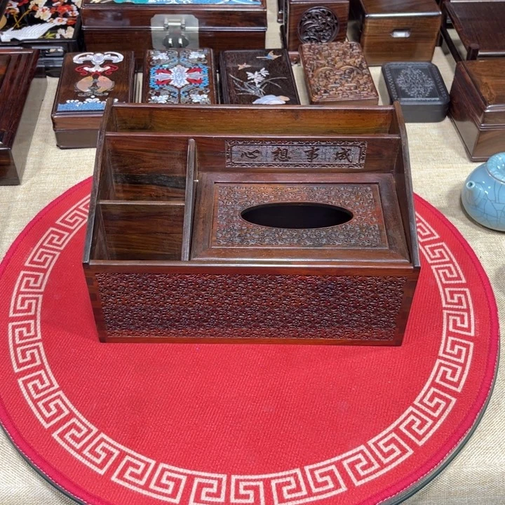 红酸枝木类成套家具