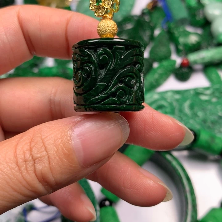 定制翡翠未镶嵌翡翠