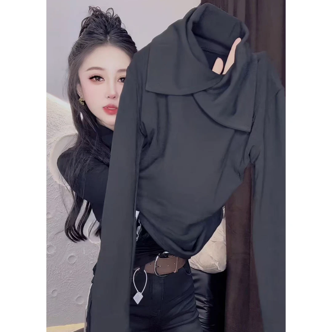 今年流行穿搭2025秋冬新款温柔风翻领泡泡袖打底小众显瘦长袖上衣