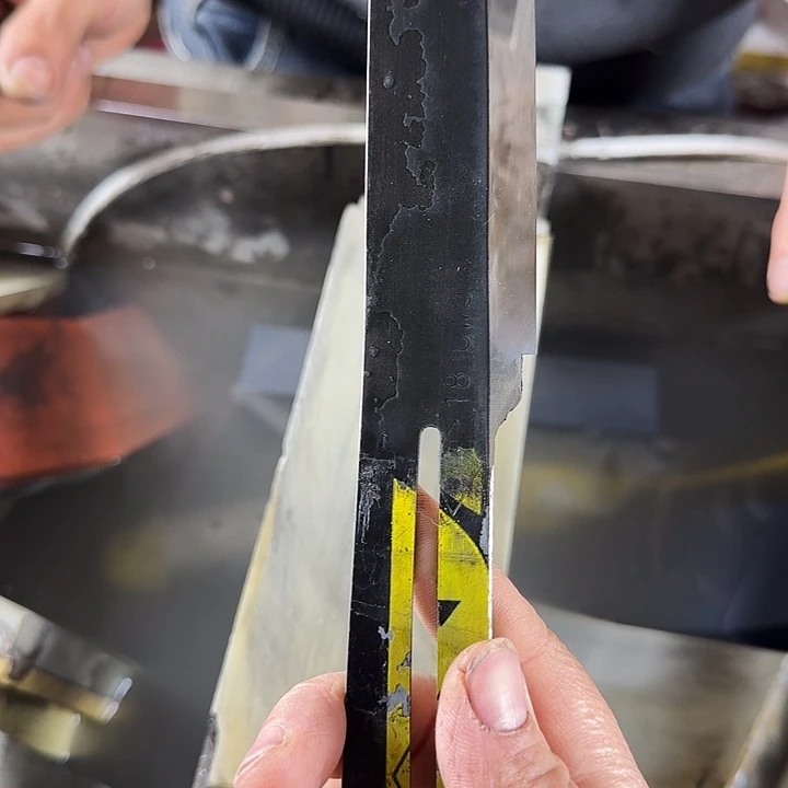用***4白刚玉1号，成品……
