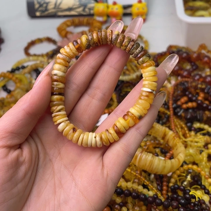 琥珀未镶嵌珠宝奇石