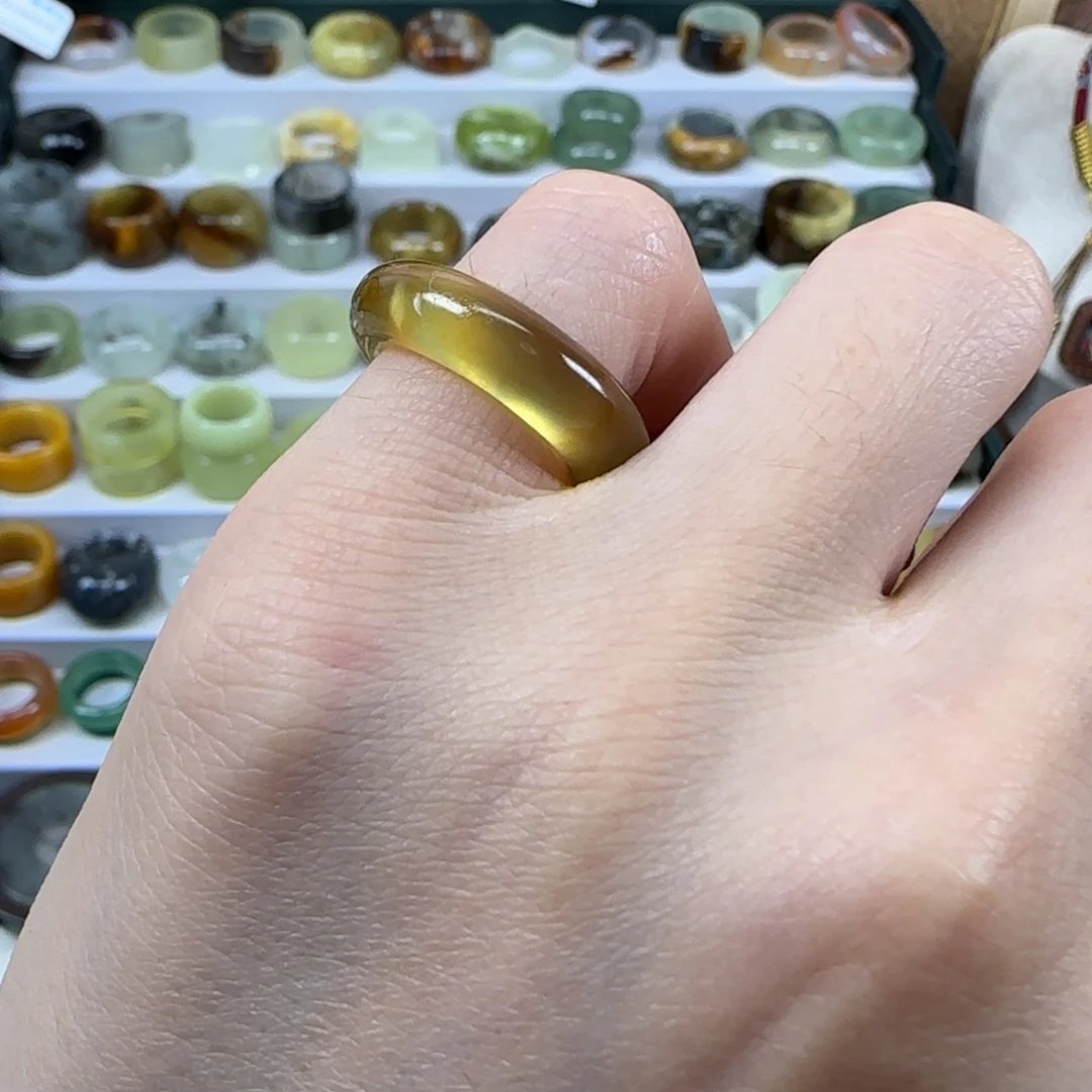 蛇纹石玉未镶嵌戒指内经15mm