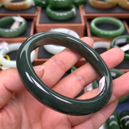 和田玉手镯未镶嵌5960圈口