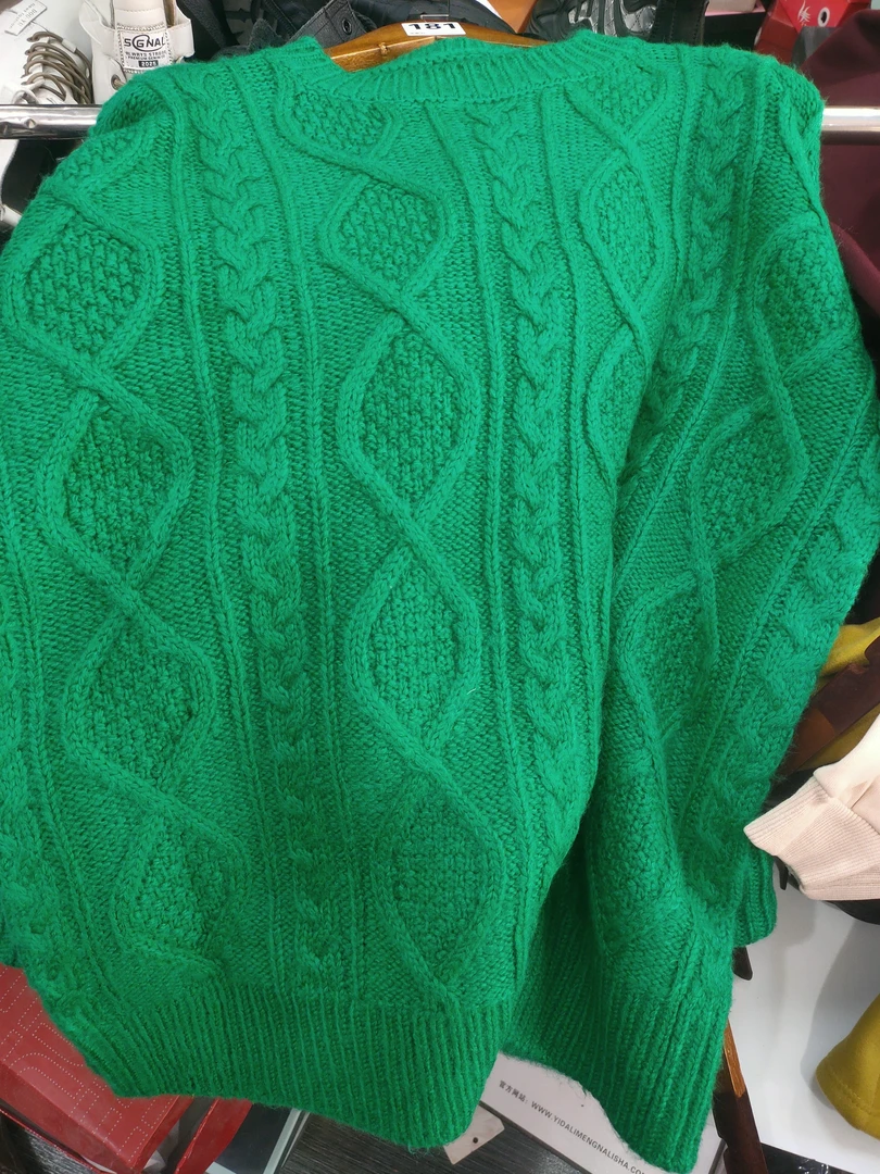 小梅家时尚休闲宽松版小衫