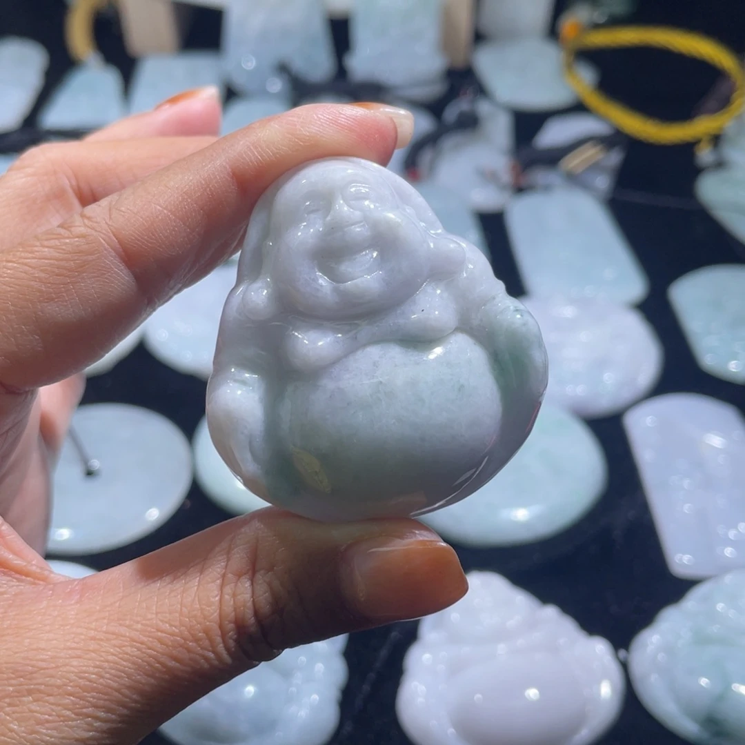 翡翠未镶嵌颈饰佛公