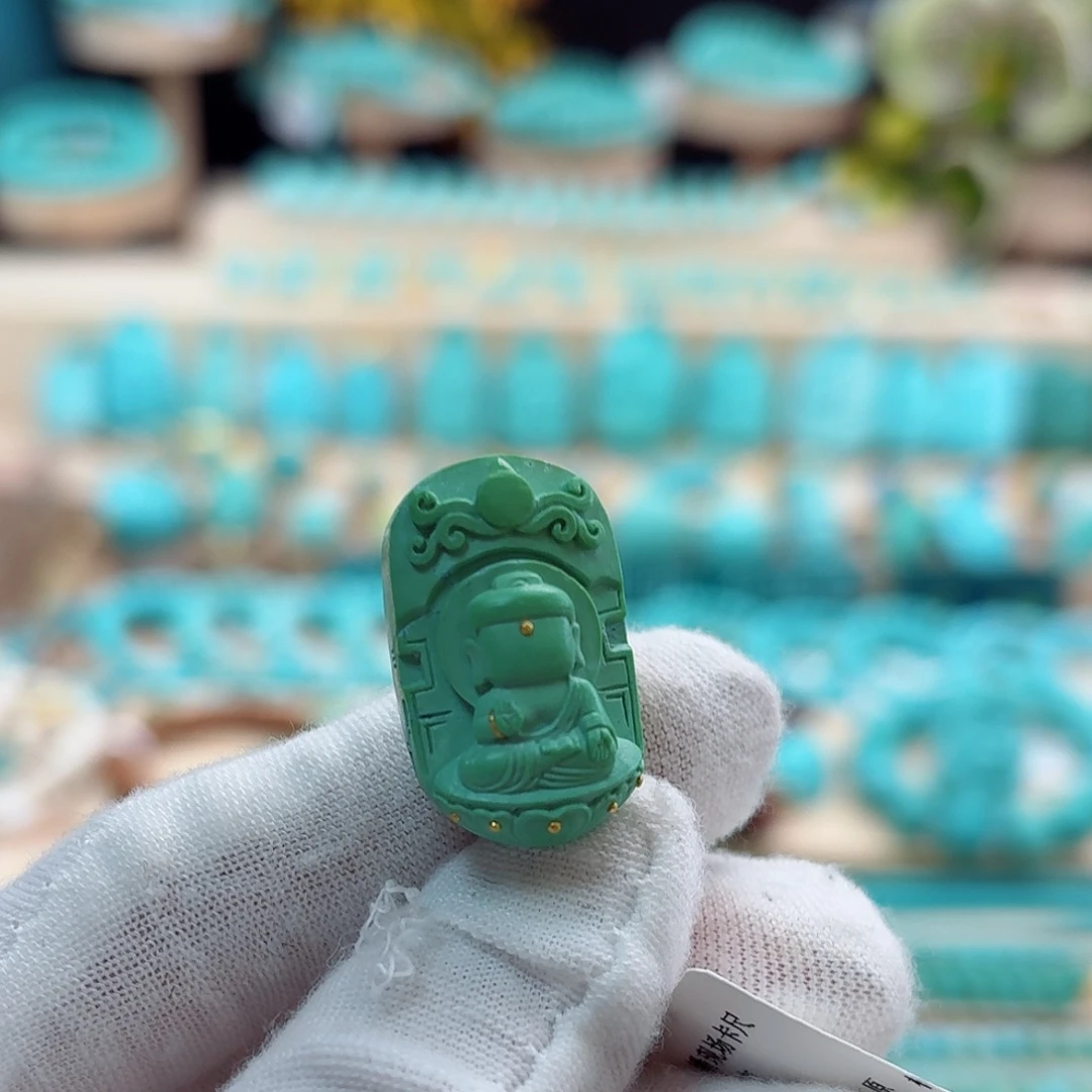 绿松石未镶嵌珠宝奇石