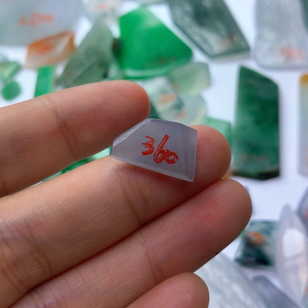 定制翡翠未镶嵌天然翡翠