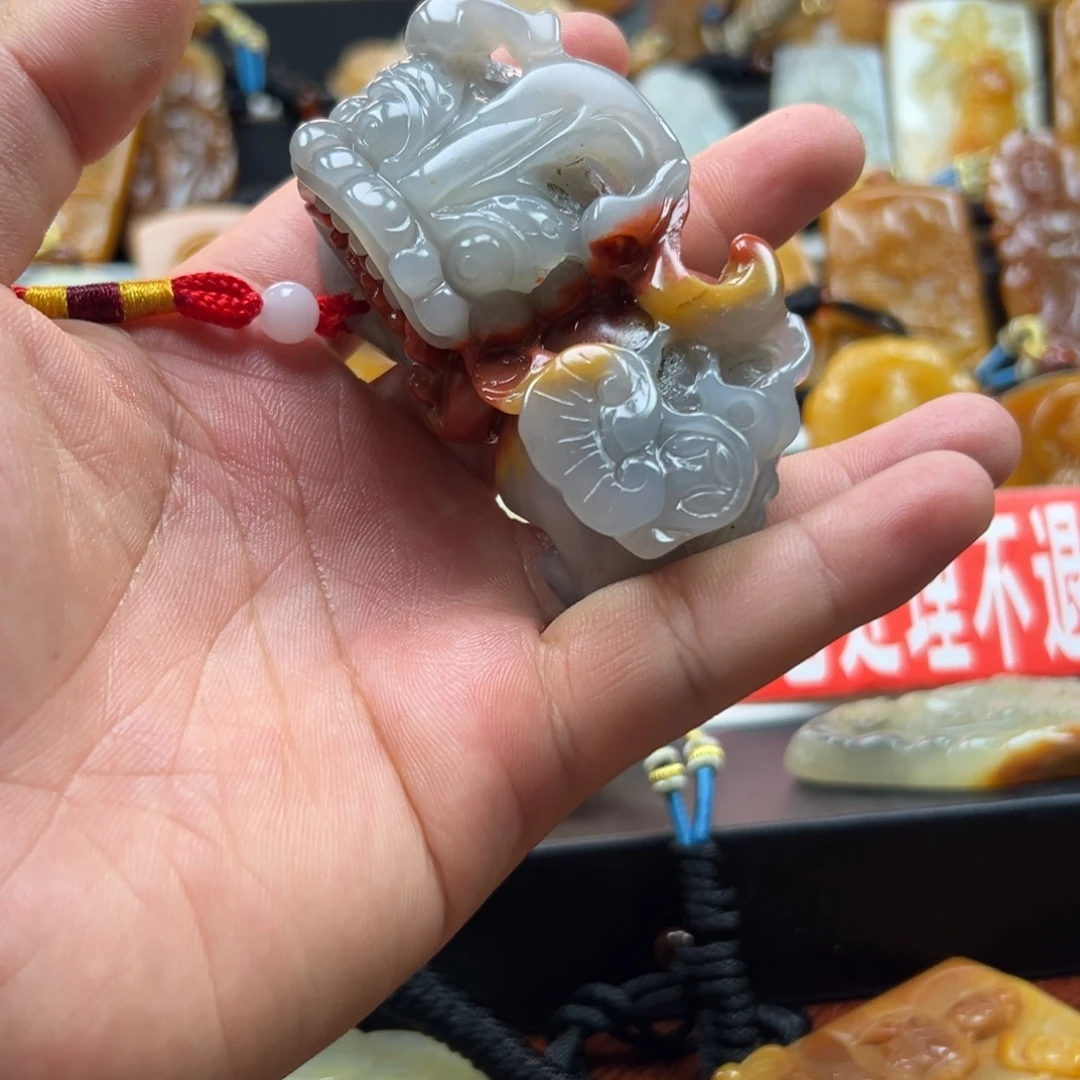 石英质玉（黄龙玉）未镶嵌hly