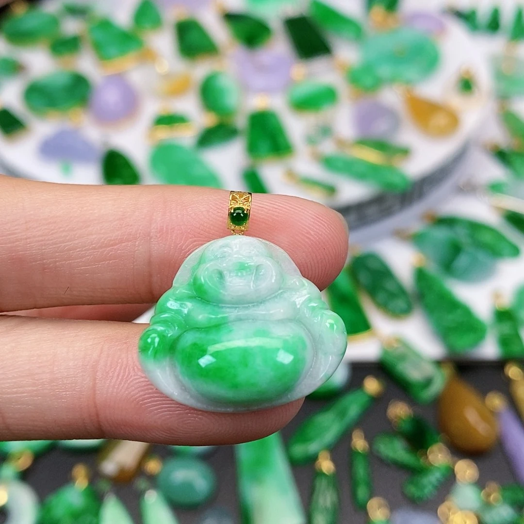 翡翠吊坠(不含链)18K金镶嵌