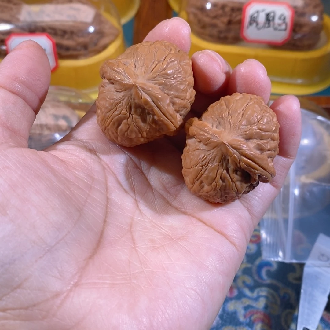 吊坠文玩核桃八*39舍利子