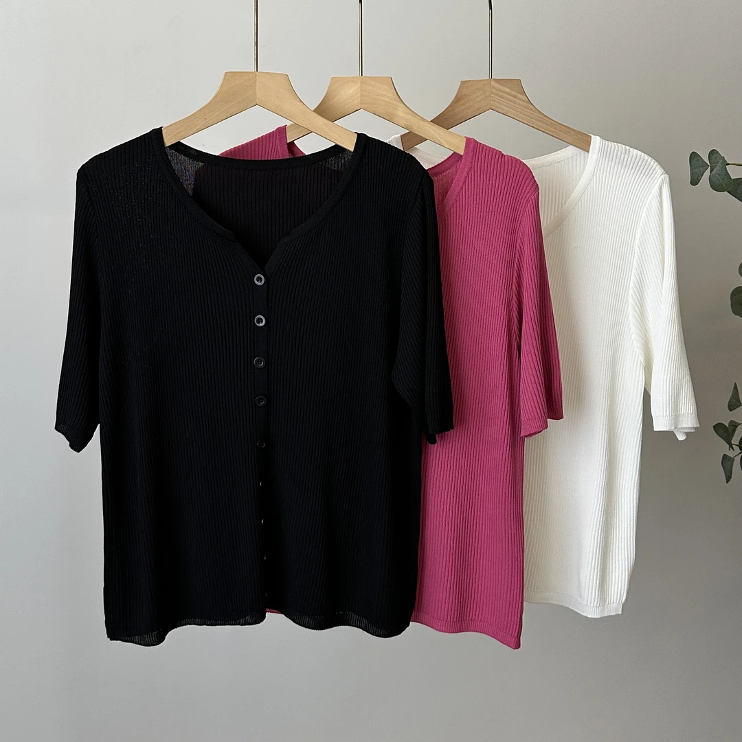 2025夏季薄款冰丝短袖女时尚洋气显瘦百搭V领小衫针织开衫T恤新款