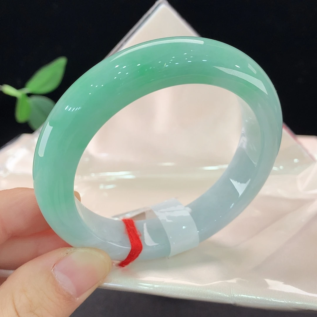 翡翠未镶嵌手镯0213