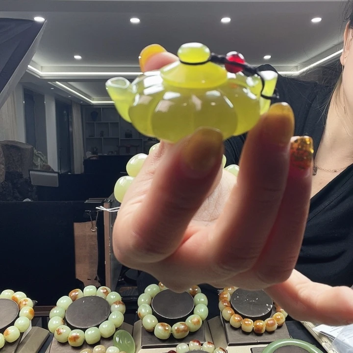 软玉未镶嵌挂件软玉