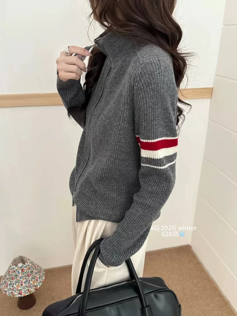 【黄小芳】半高领拉链针织上衣