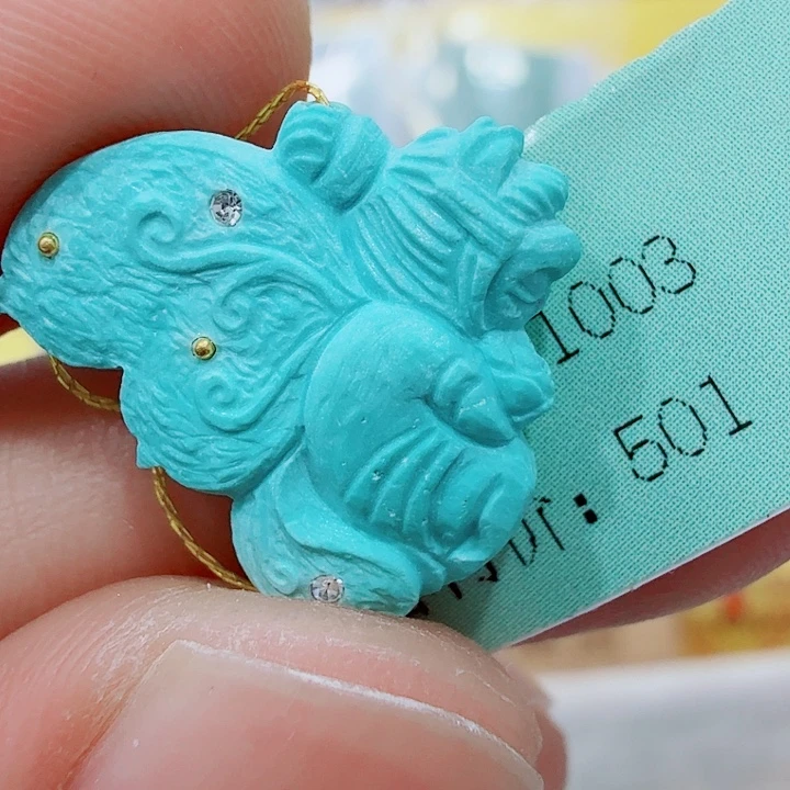 绿松石未镶嵌珠宝奇石