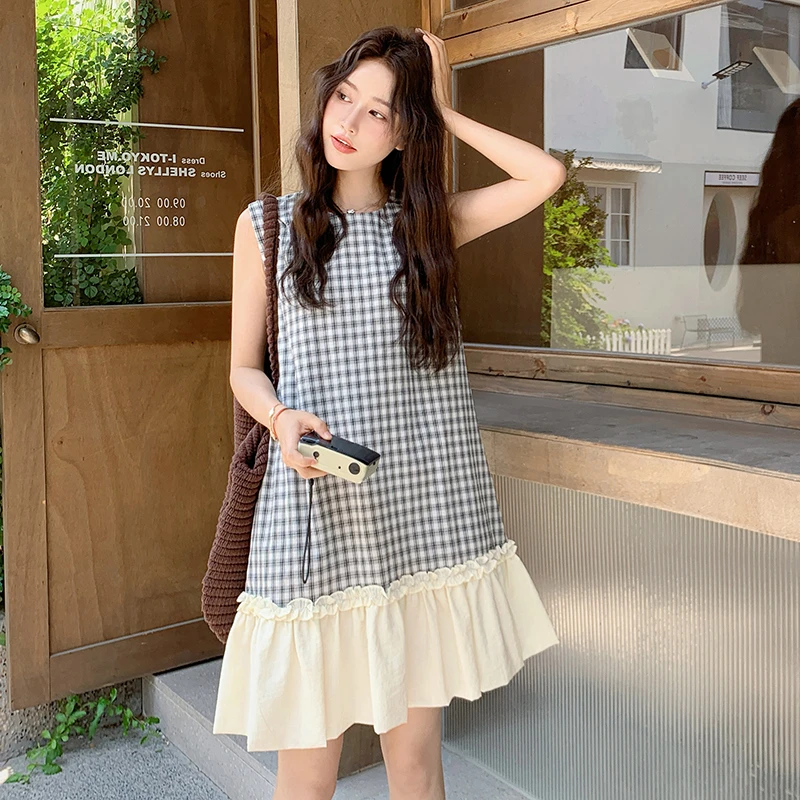 夏新款花边拼接设计感宽松减龄短裙女韩系复古格子无袖背心连衣裙