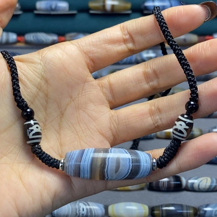 玛瑙/玉髓合金藏风蓝沁海浪花