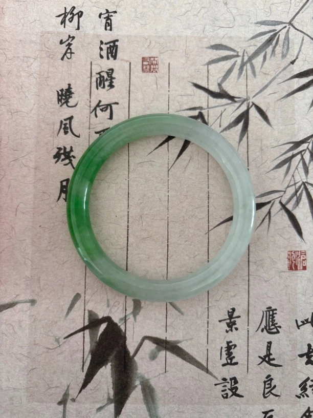 X946-五二加冰透半山水圆条缅甸翡翠手镯时尚